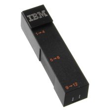 IBM Enclosure Cap Right (Ear) Storwize V7000 2076-x12 - 85Y5903
