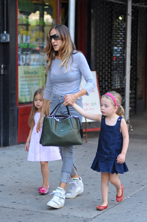 Coach Sarah Jessica Parker carries a Coach Borough Bag in NYC