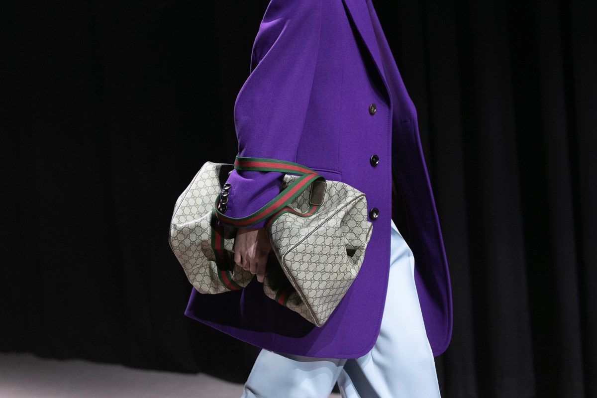 A Look at Gucci Men’s Fall 2023, the First Collection Post-Alessandro Michele: Key Design Notes — hardware and construction…