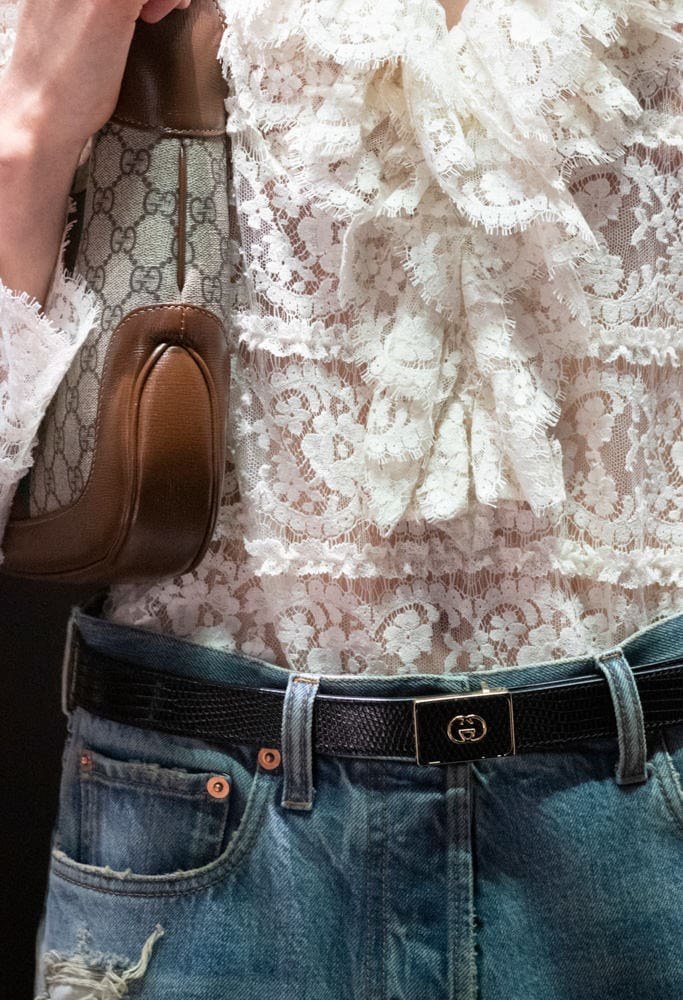 According to Gucci, the Hobo is Back for Fall 2020: Key Design Notes — carrying and styling reference