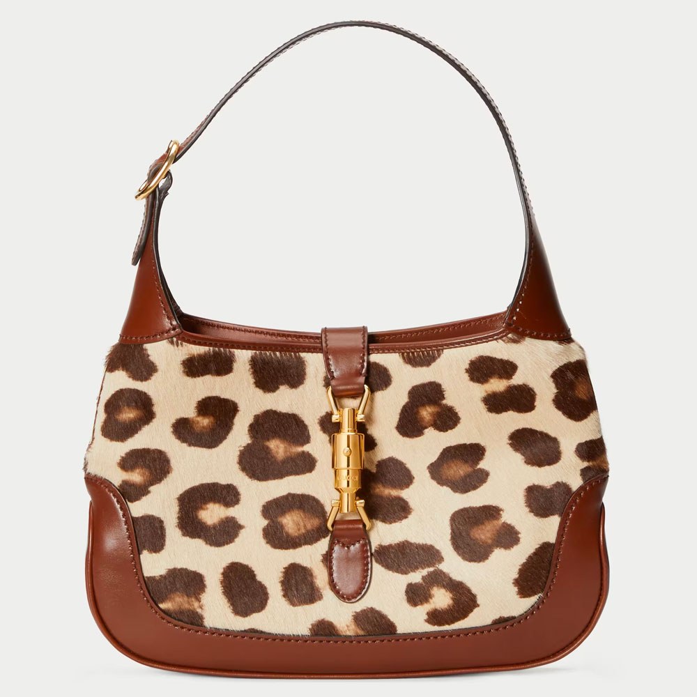 Dakota Johnson Spotlights the Gucci Jackie 1961: Design Guide — carrying and styling reference