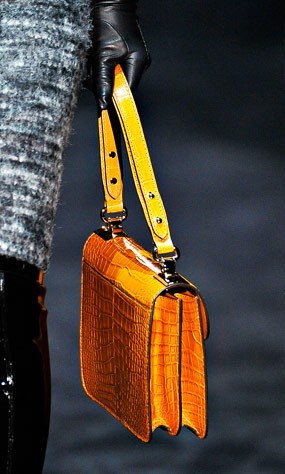 Fashion Week Handbags: Gucci Fall 2011: Runway Analysis — scale and everyday-use reference