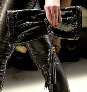 Fashion Week Handbags: Gucci Spring 2011: Key Design Notes — additional editorial view