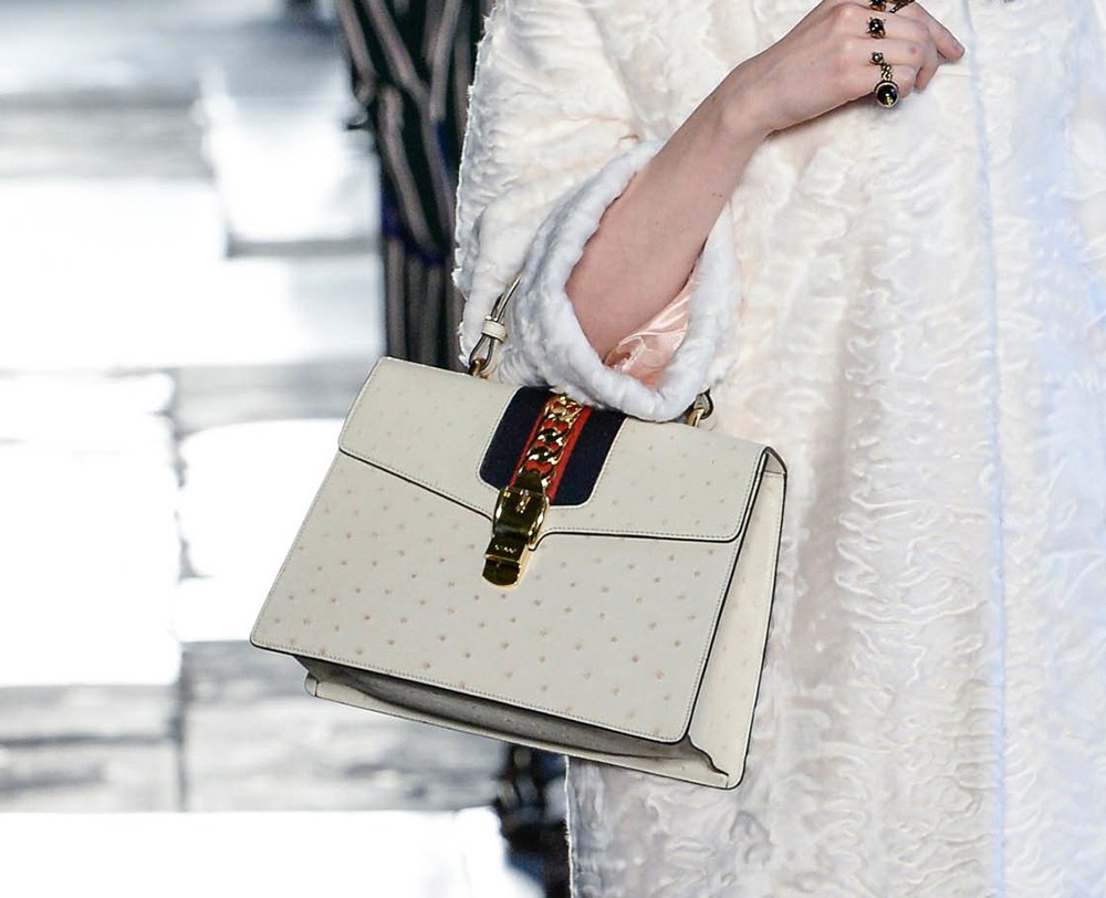 Get Your First Look at Gucci’s Beautiful Cruise 2017 Bags: Runway Analysis — hardware and construction detail