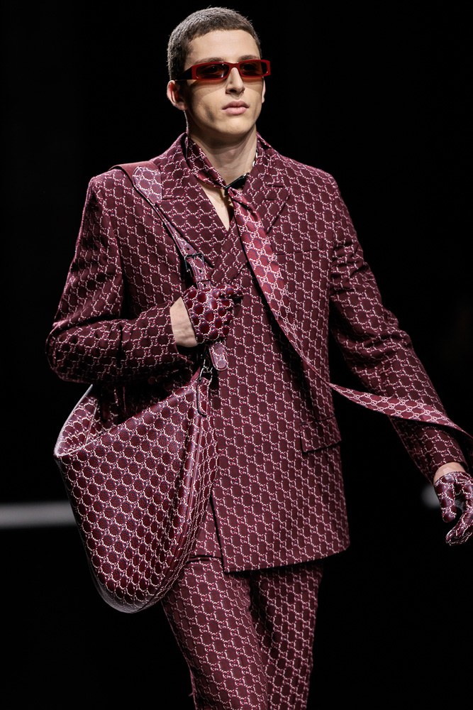Gucci Crocodile and Ostrich Patchwork Bag: Design Guide — design detail