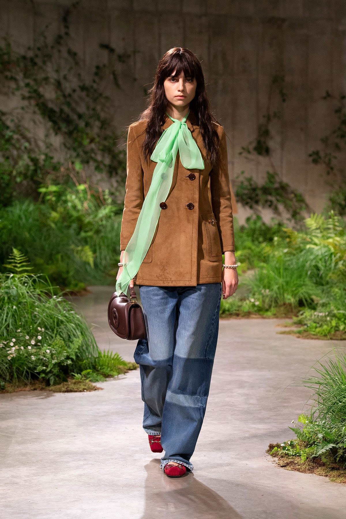 Gucci Cruise ’25 Puts the Blondie in the Spotlight: OutletCity Guide — shape and proportion reference
