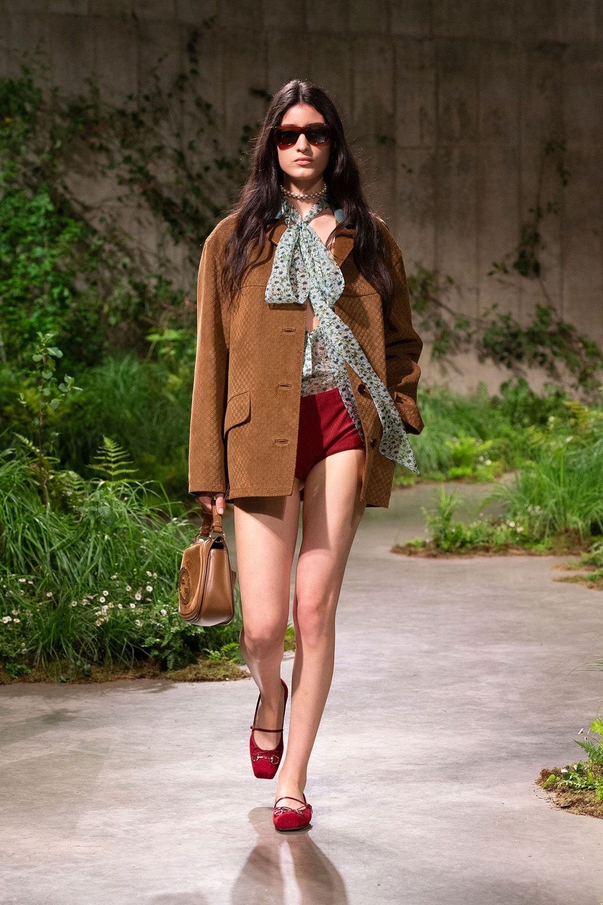 Gucci Cruise ’25 Puts the Blondie in the Spotlight: OutletCity Guide — design detail