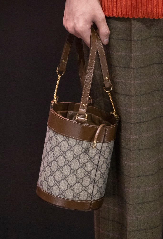 Gucci Galaxy Python Hobo: OutletCity Guide — material and finish reference