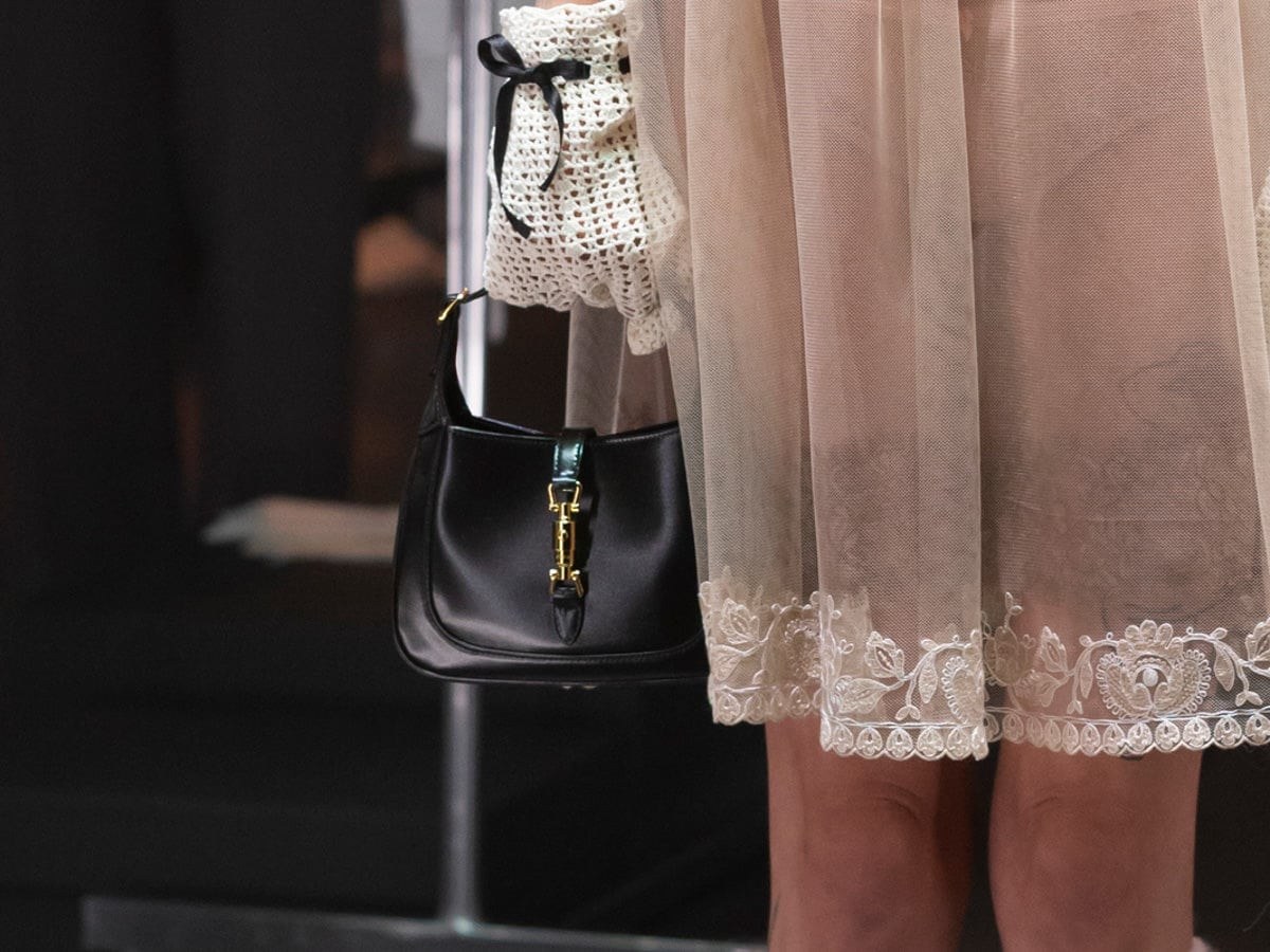 Gucci Galaxy Slouchy Metallic Leather Hobo: Styling Guide — scale and everyday-use reference