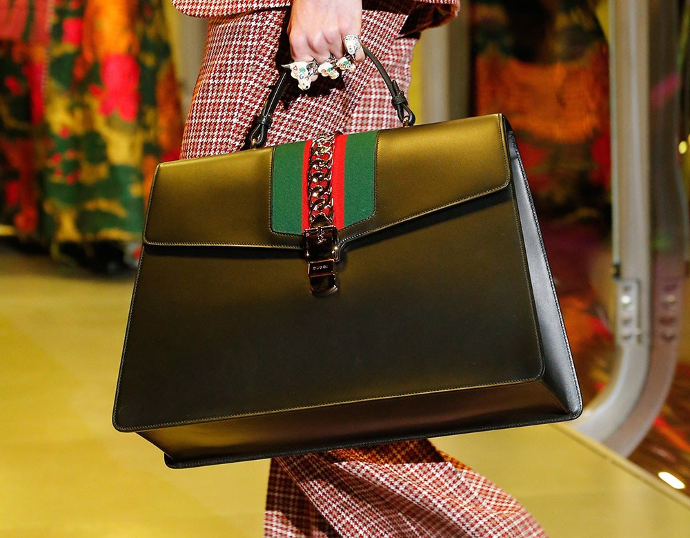 Gucci Gets Heavily into the Brand’s Signature Bamboo for Its Fall 2017 Bags: OutletCity Guide — scale and everyday-use…