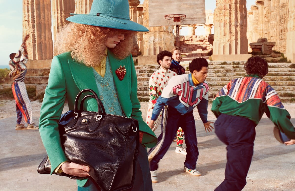Gucci Goes Back In Time With Its Pre-Fall 2019 Campaign: Runway Analysis — carrying and styling reference