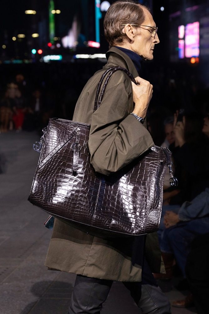 Gucci in the Modern Luxury Bag Landscape — scale and everyday-use reference