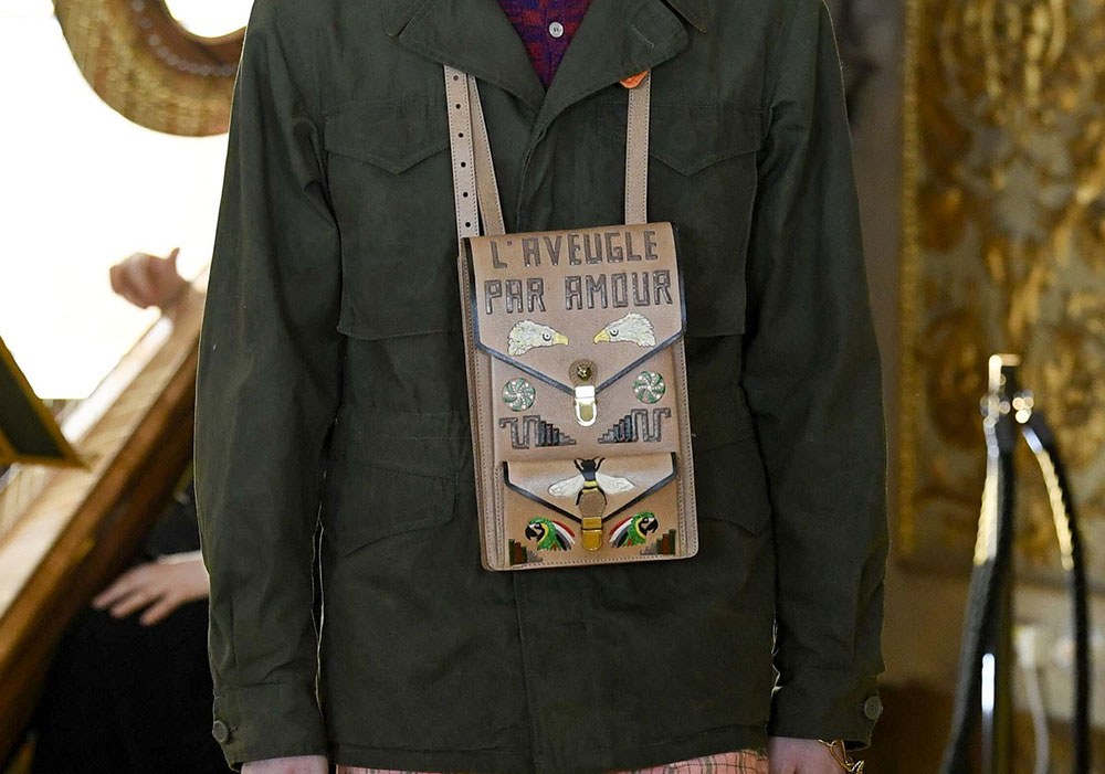 Gucci Jungle Shoulder Bag: Styling Guide — additional editorial view