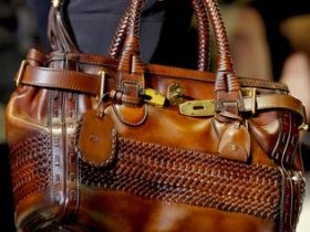 Gucci presents the perfect purple for Spring 2011: Key Design Notes — design detail