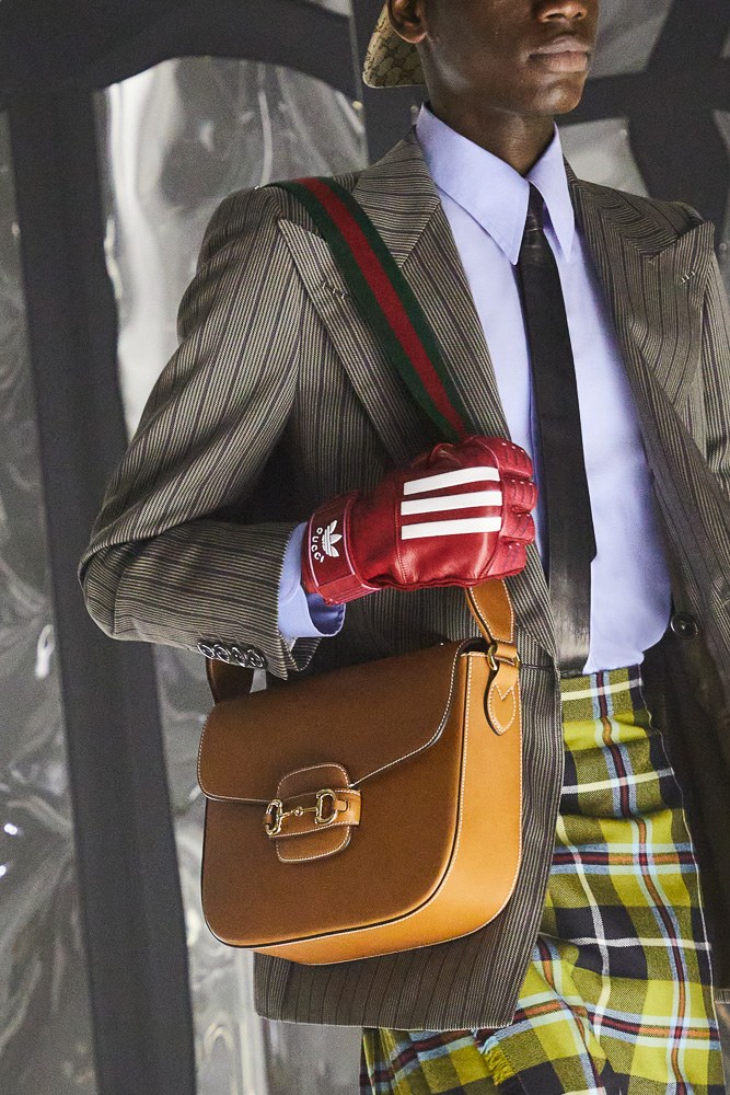 Gucci Resolves to Discontinue Use of PVC by 2016: OutletCity Guide — carrying and styling reference