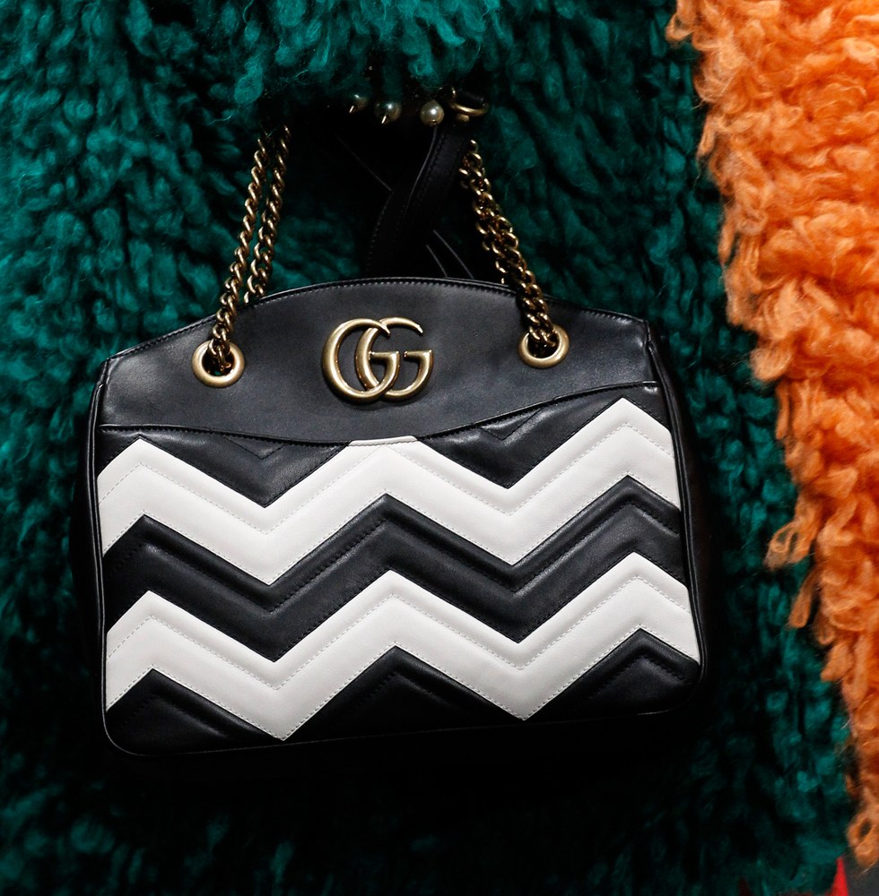 Gucci’s Fall 2016 Runway was Yet Another Dazzling Display of Detailed Bags: Collection Guide — shape and proportion reference