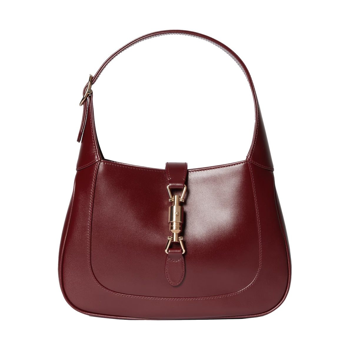 I’ve Become Entirely Re-Obsessed With the Gucci Jackie: Styling Guide — carrying and styling reference