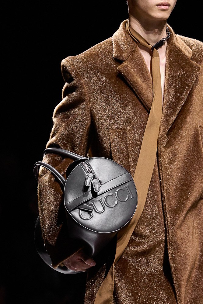 Paris Hilton’s Gucci Large Boston Bag: OutletCity Guide — design detail