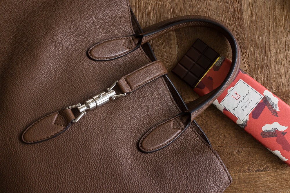 Perfect Pairs: Gucci Printed Belt Bag and Nike Air Force 1 Low Top Sneakers: Accessory Guide — design detail