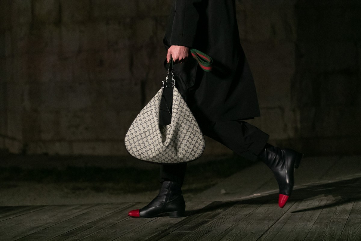 Presenting the Bags of Gucci Cosmogonie: Styling Analysis — carrying and styling reference