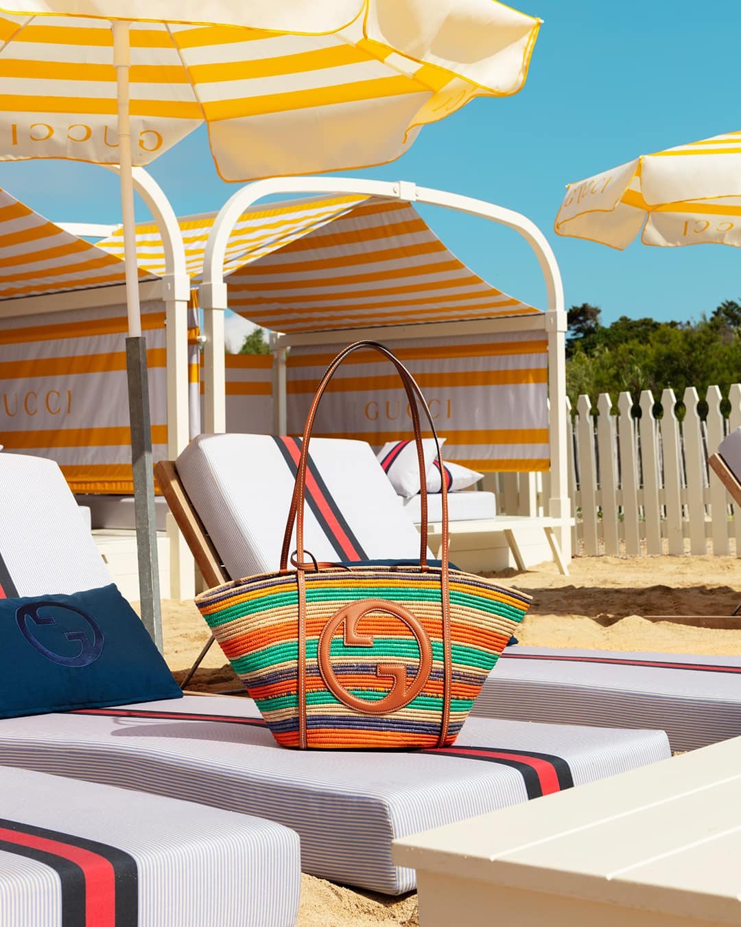 RuPaul Works It With a Gucci Tote Bag: OutletCity Guide — shape and proportion reference