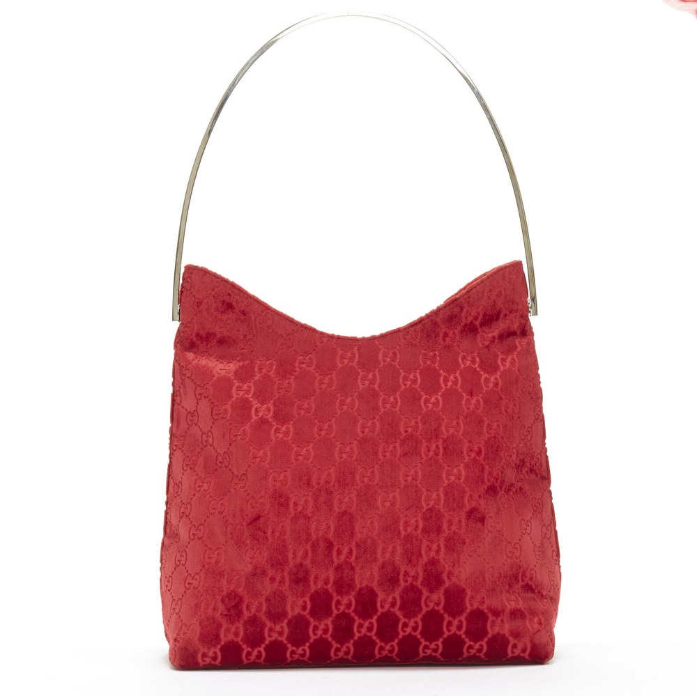 The Best Vintage Gucci Bags Because ’90s Gucci is Back: Heritage Guide — hardware and construction detail