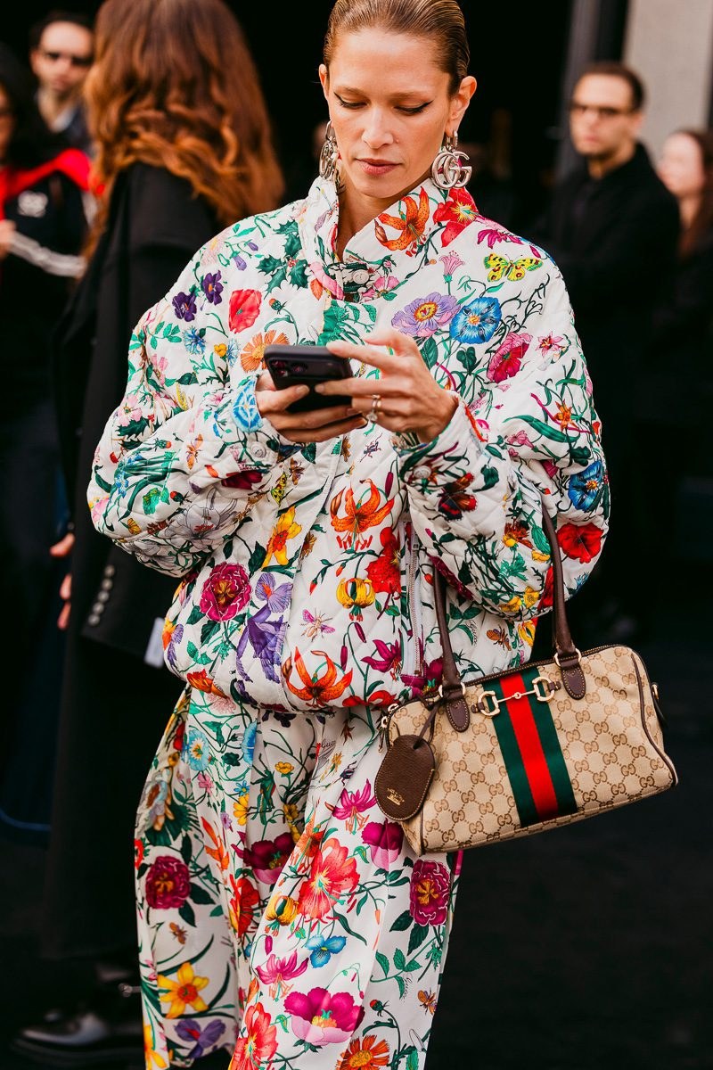 The Gucci Borsetto Is Quietly Becoming the It-Bag: Styling Guide — carrying and styling reference