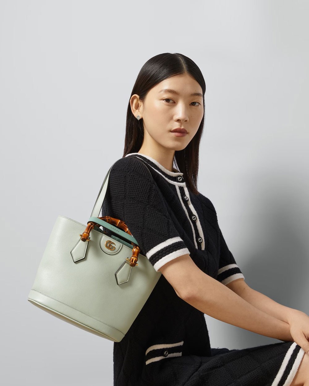 The Gucci Diana is Coming Back and We Can’t Wait: OutletCity Guide — hardware and construction detail