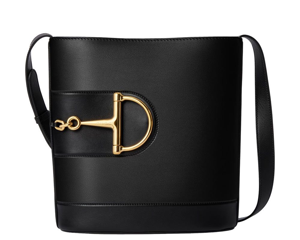 The Half-Horsebit Motif Shines for Gucci Spring/Summer 2025: Styling Guide — carrying and styling reference