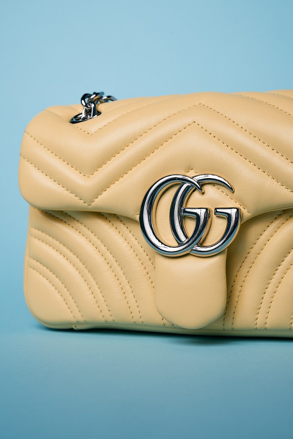 The New Gucci Marmont Is Here in a Trio of Fresh Colors: Design Guide — design detail