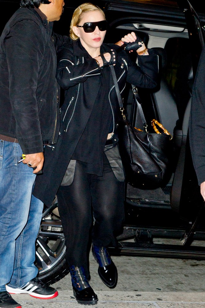 Throwback Thursday: Celebs and Their Gucci Bamboo Bags: OutletCity Guide — carrying and styling reference