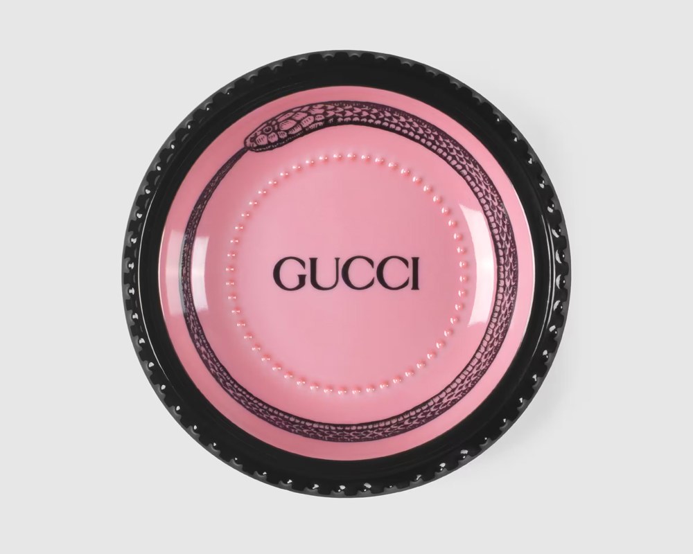 Wow The Mom in Your Life This Mother’s Day With a Little Something from Gucci: Styling Guide — carrying and styling reference