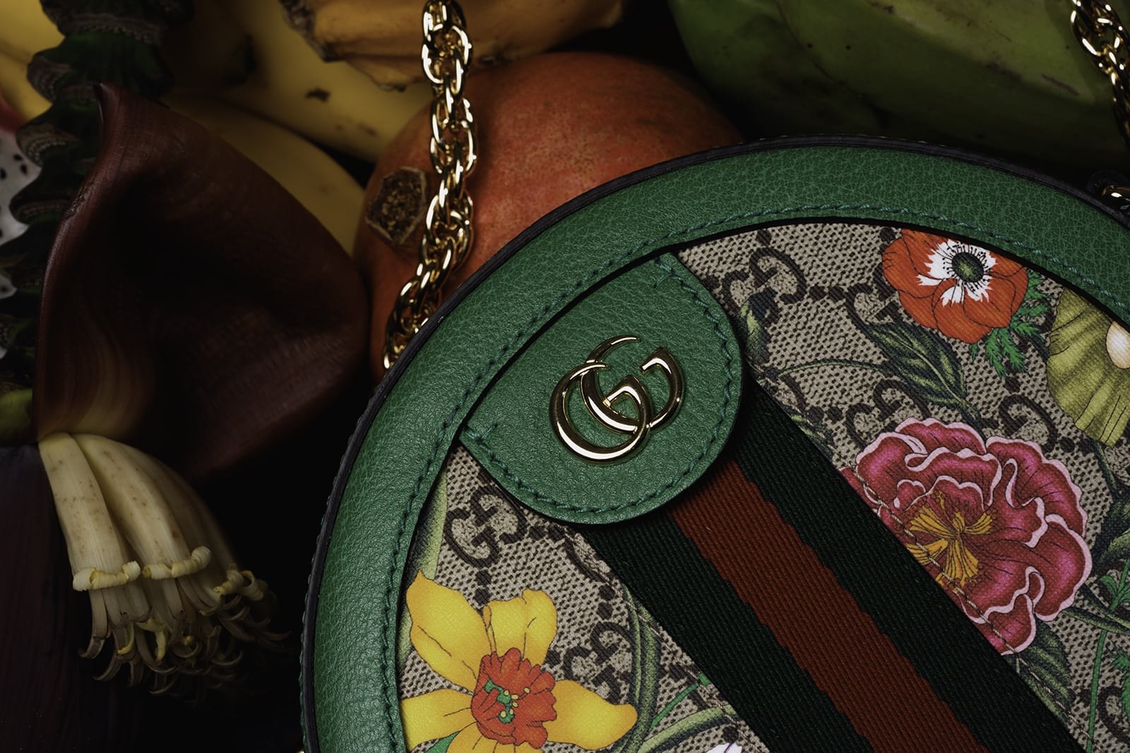 You’ll Want to Add These GG Flora Ophidia Bags to Your Holiday Wishlist: Styling Guide — carrying and styling reference